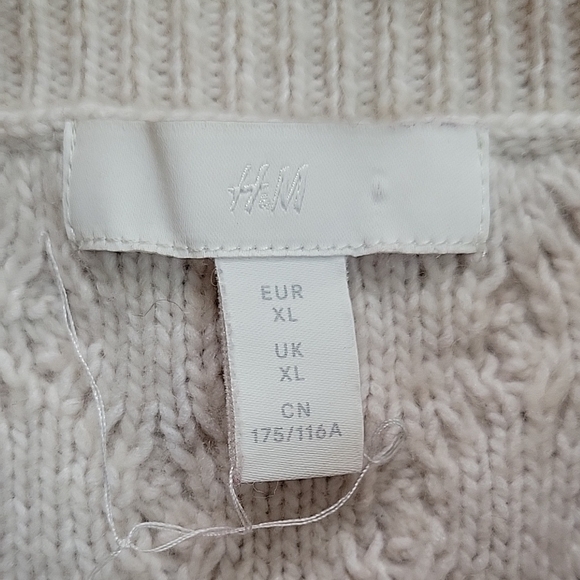 H&M Cable Knit Sweater XL - Picture 3 of 12